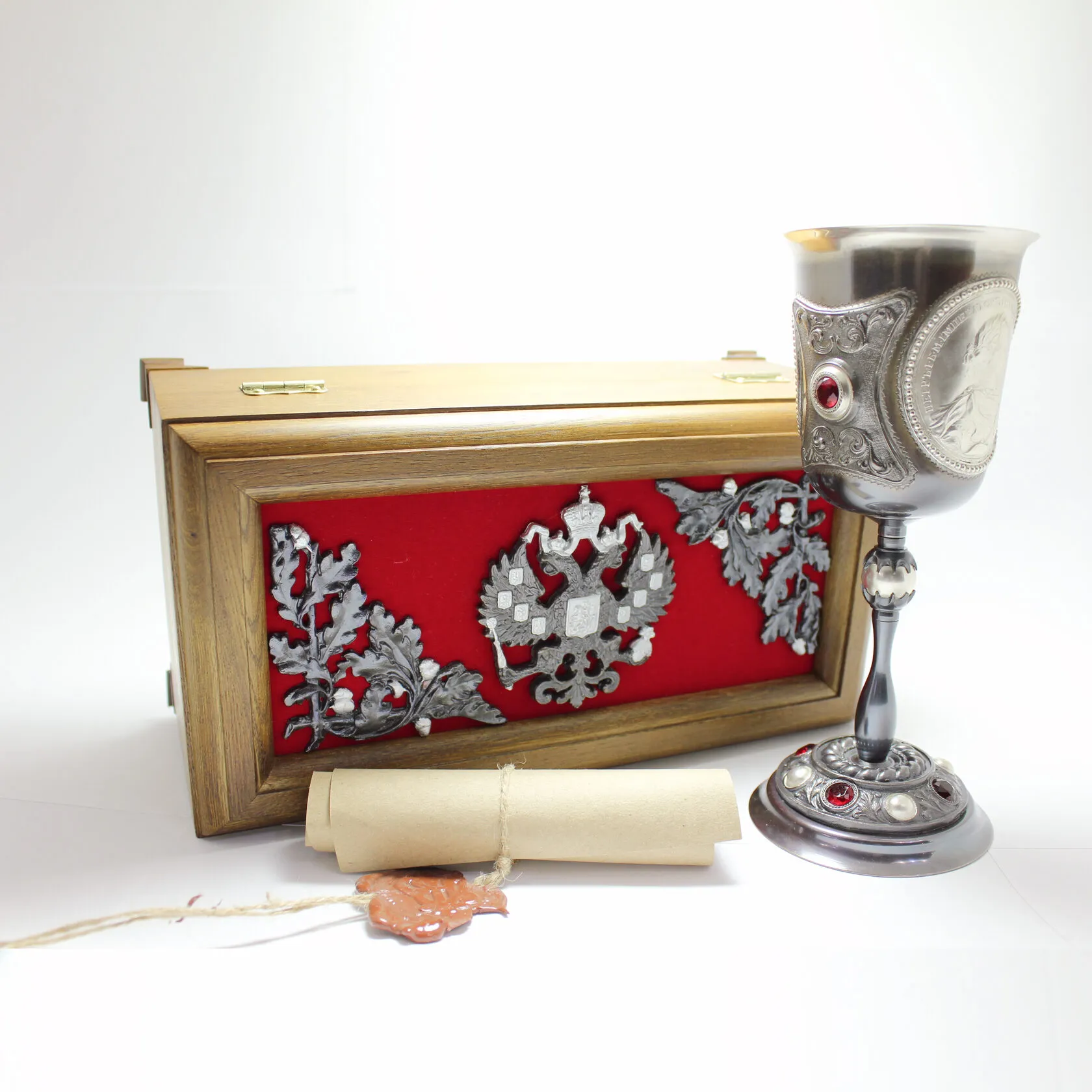 Бокал «Царский» с камнем